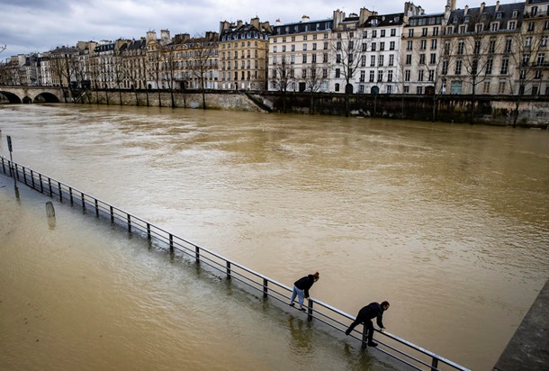 Փարիզում վարարել է Սեն գետը. ՏԵՍԱՆՅՈՒԹ